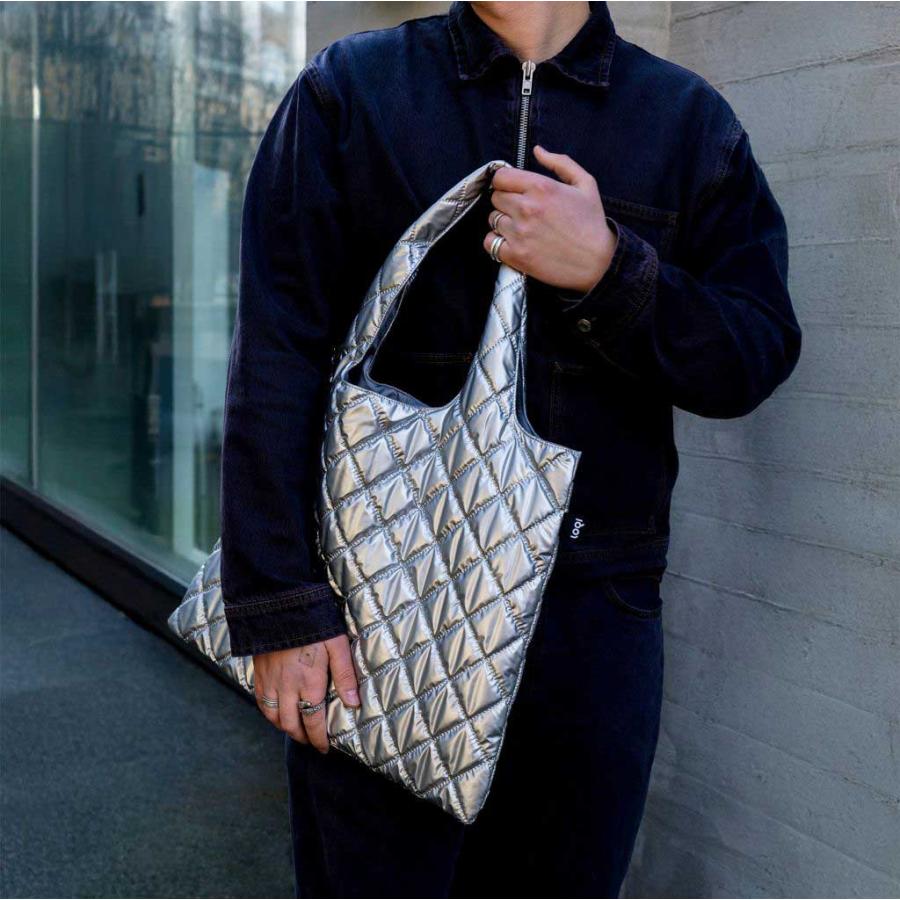 トートバッグ LOQI ローキー METALLIC Puffy Medium Bag レディーストート トート バッグ 正規品 Silver シルバー | LOQI | 01