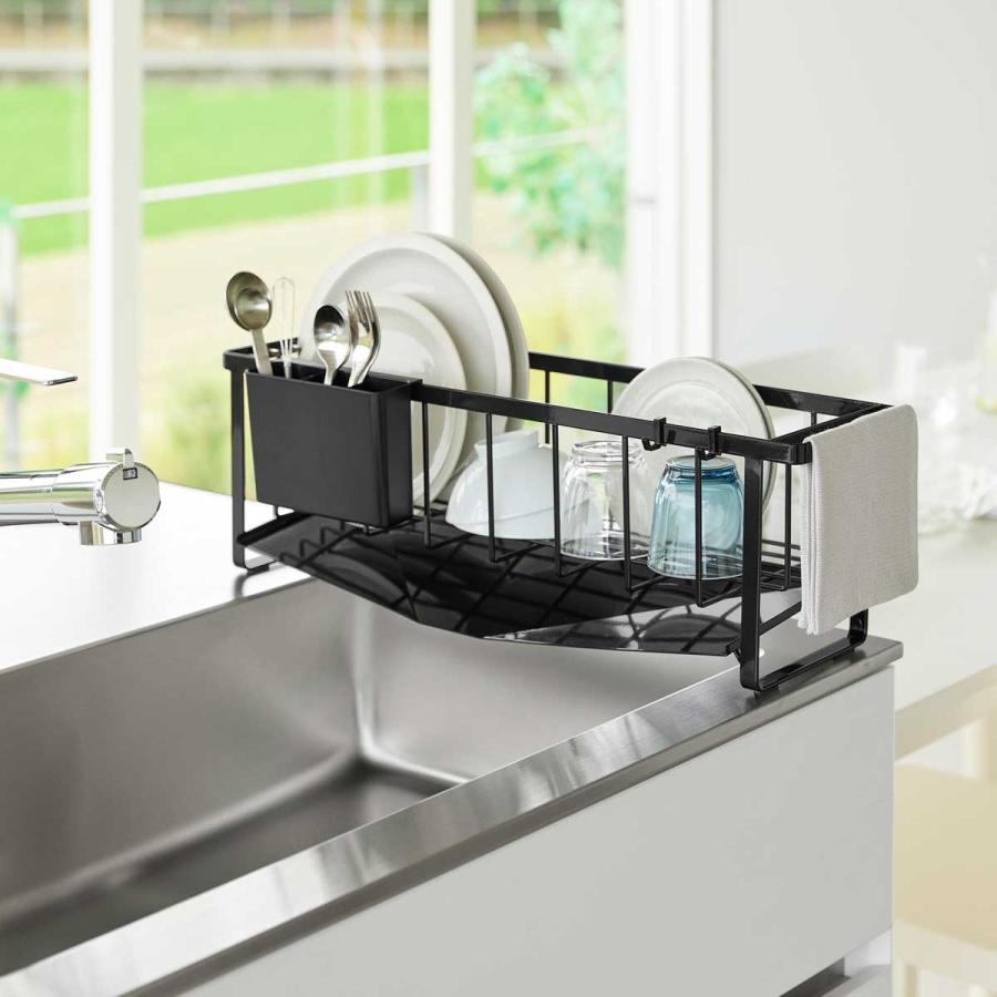 水切りかご tower タワー 水切れの良いスリム水切りワイヤーバスケット ステンレス製  水切りカゴ 水切りラック 山崎実業 正規品 10702 ブラック | tower