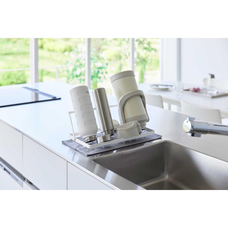 水切りかご tower タワー 水筒を立てて干せる水切りバスケット 折りたたみ コンパクト収納  水切りカゴ 水切りラック 山崎実業 正規品 10677 ホワイト | tower | 02