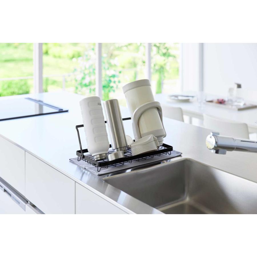 水切りかご tower タワー 水筒を立てて干せる水切りバスケット 折りたたみ コンパクト収納  水切りカゴ 水切りラック 山崎実業 正規品 10678 ブラック | tower | 02