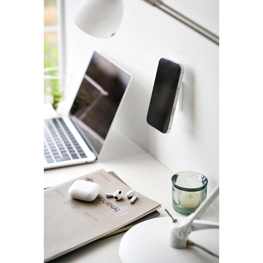 スマホスタンド tower タワー 角度が調節できる壁付けスマホホルダー 壁付け 壁掛け 壁面収納 スマホホルダー 山崎実業 正規品 10434 ホワイト | tower | 02