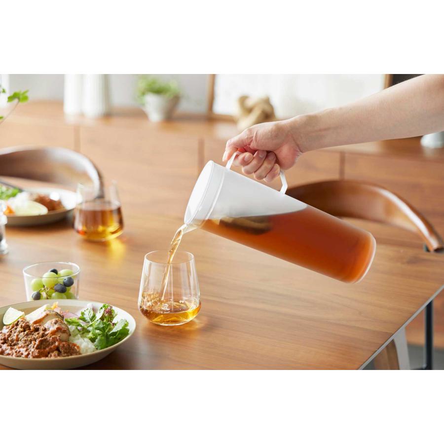 ピッチャー tower タワー 熱湯が注げる冷水筒 ラウンド 1.2L 熱湯・アルコール飲料対応 水差し 山崎実業 正規品 10686 ホワイト | tower | 04