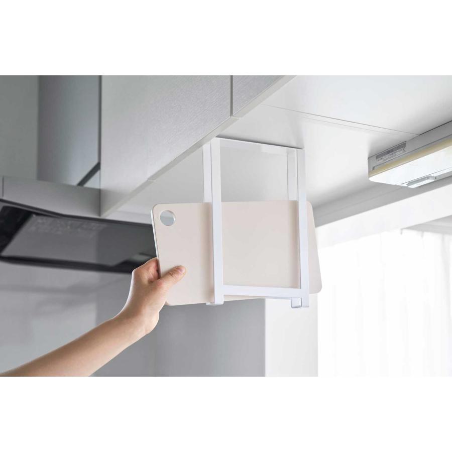 まな板スタンド tower タワー 戸棚下まな板ホルダー スリム キッチン収納 まな板立て まな板収納 山崎実業 正規品 10503 ホワイト | tower | 02