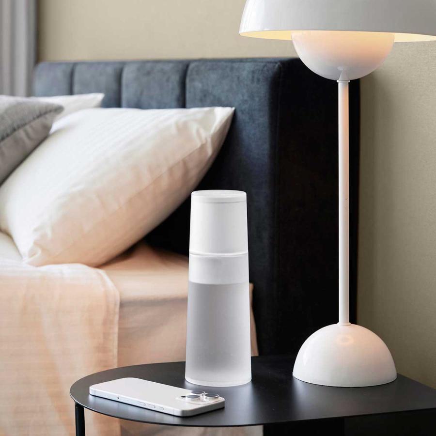 ナイトカラフェ tower タワー ベッドサイドカラフェ ピッチャー 蓋 コップ BPAフリー カラフェセット 水差し 山崎実業 正規品 10757 ホワイト | tower