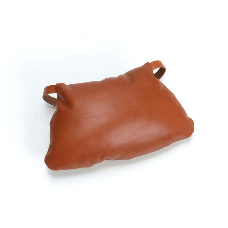 クエロ BKF バタフライチェア用ピロー ブラウン ブラック CUERO PILLOW FOR BKF おしゃれ モダン 送料無料の画像