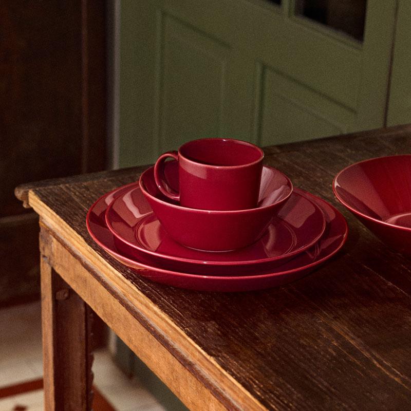 新品イッタラ　ティーマ17cm プレート　レッド４枚 季節限定】iittala / Teema / ティーマ / プレート / 17cm / レッド