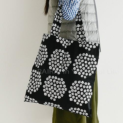 マリメッコ エコバッグ プケッティ ブラック ホワイト Marimekko Puketti 99 919 M 99 Cds R 通販 Yahoo ショッピング