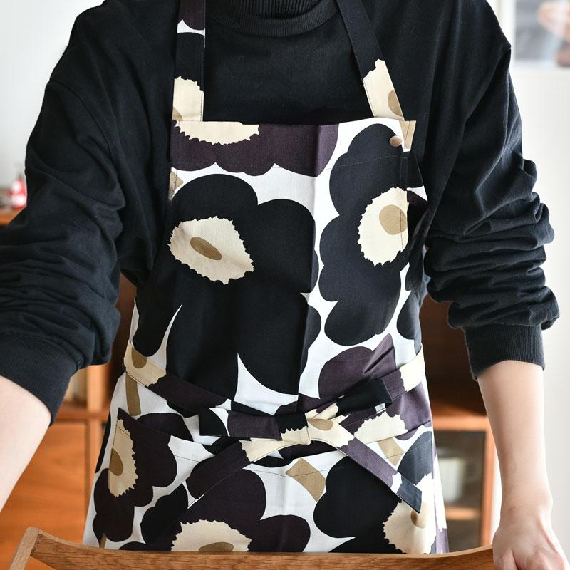 【新品未使用】マリメッコ　marimekko エプロン　ウニッコ　アニバーサリー marimekko（マリメッコ） エプロン ピエニ ウニッコ ホワイト