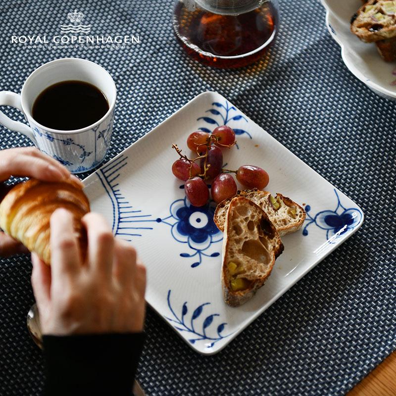 ブルーフルーテッド プレイン スクエアディッシュ ☆［ロイヤルコペンハーゲン］ブルーフルーテッドプレインスクエア