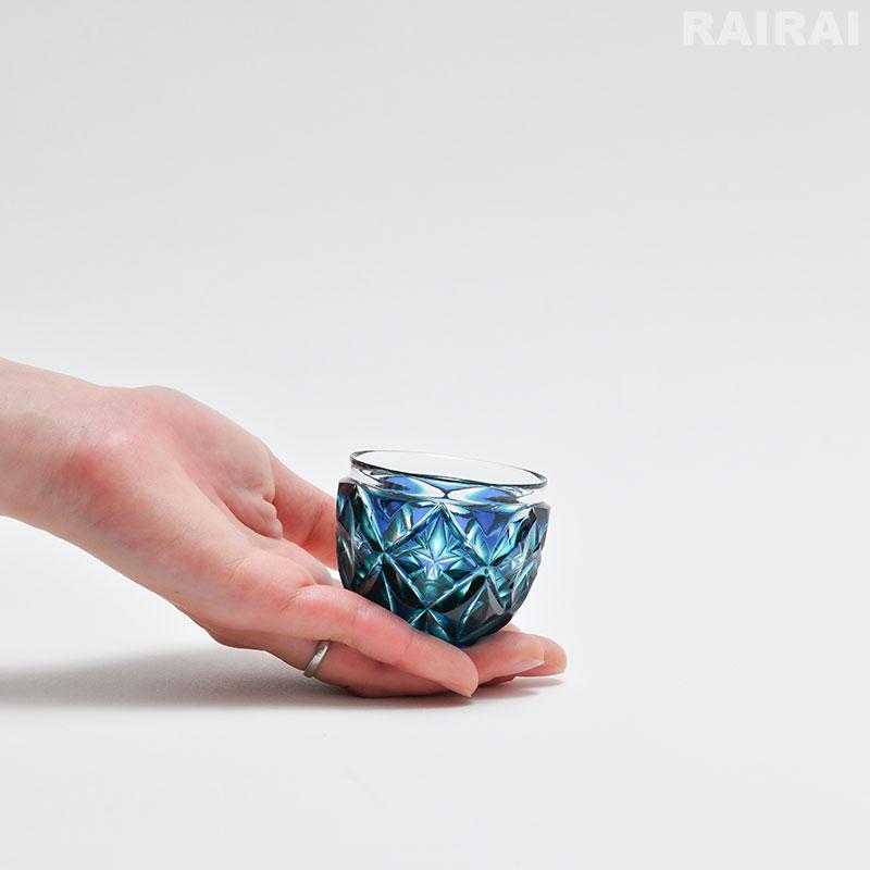 薩摩切子 二色猪口 大 cut206 ルリ緑 二色衣 二色被せ 島津薩摩 薩摩切子 二色猪口 大 cut206 ルリ緑 二色衣 二色被せ 島津薩摩