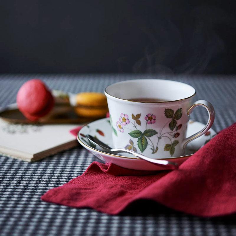 紅茶セット付き】 ウェッジウッド ティーカップ＆ソーサー デルフィ