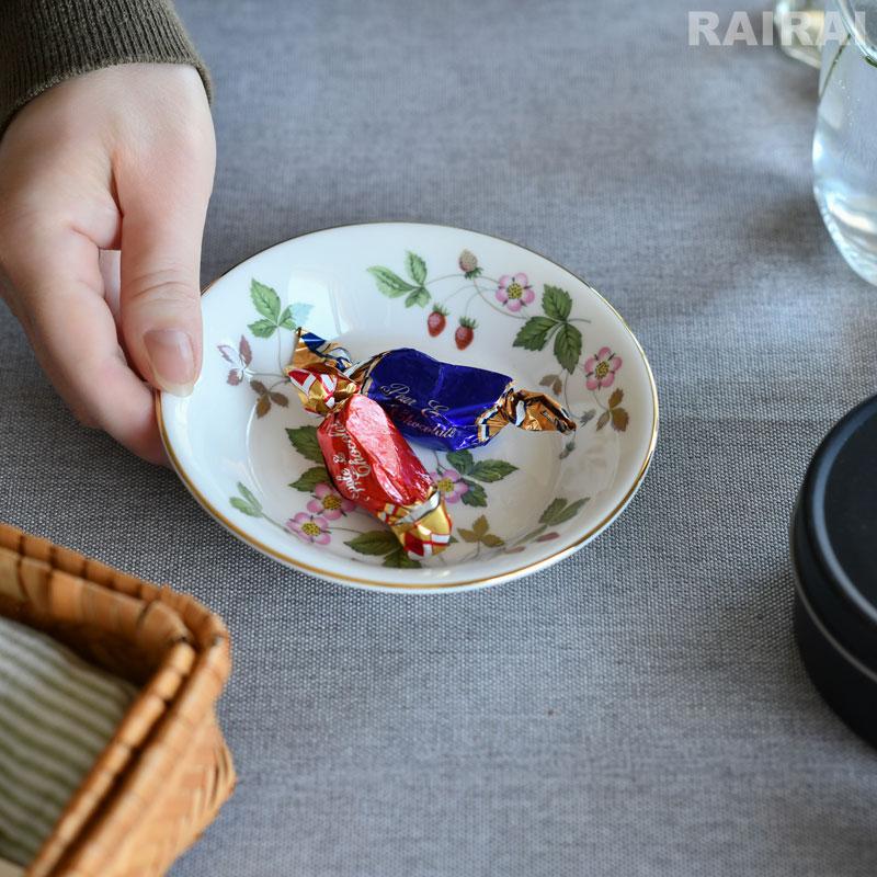 WEDGWOOD（ウェッジウッド） 【紅茶セット付き】 フルーツソーサー