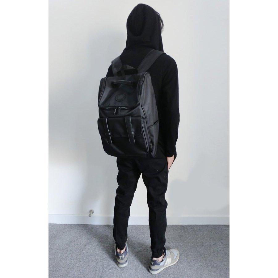 ビジネスリュックリュックサックメンズおしゃれリュック大容量アウトドアリュック通勤用通学厚いナイロン防水軽量スクエアa4大きめリュック バッグ ファッション Y19nd27 Ceaストア1 激安人気新品大特価