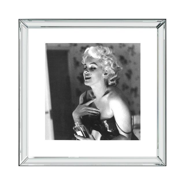 ピクチャーアート　マンハッタンフレーム　Marilyn　マリリン・モンロー　「香水とマリリン・モンロー」58cm×58cm　BVL37