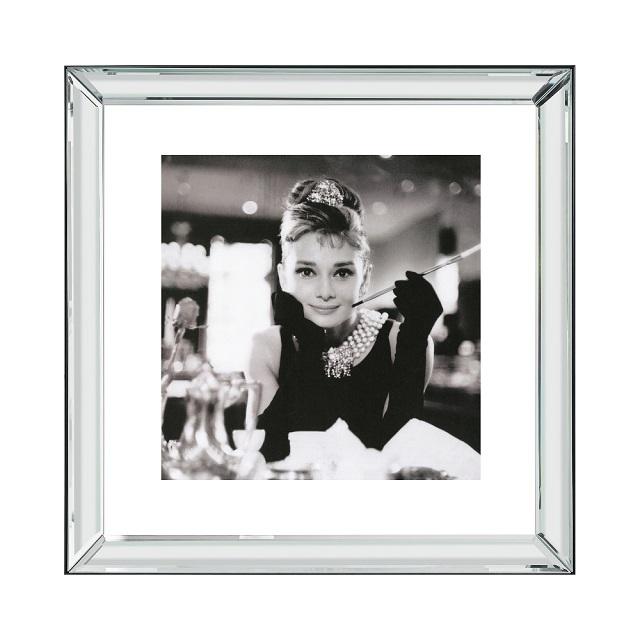 ピクチャーアート　マンハッタン　AudreyHepburn　オードリー・ヘップバーン　「ティファニーで朝食を」48cm×48cm　BVS51