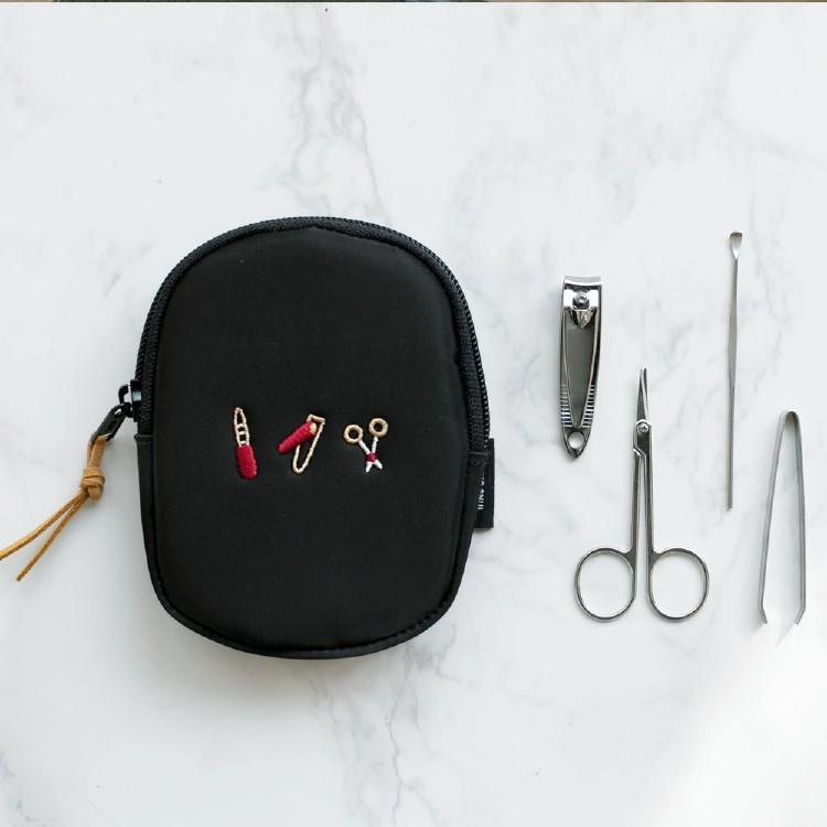 2nul Nail Clipper Pouch ネイルポーチ クリッパー付き 爪切りポーチ 収納 小物収納 簡単収納 ネイル かわいい 旅行用品 トラベル用品 旅先 Nultv130 Ceecloud 通販 Yahoo ショッピング