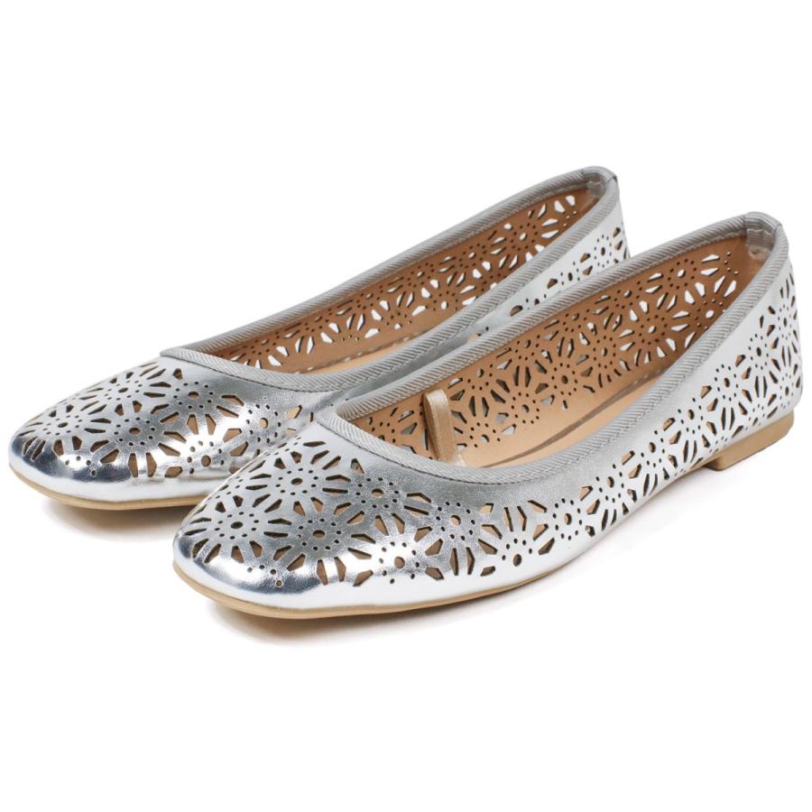 パンプス 痛くない 歩きやすい ローヒール 黒 フラットシューズ レディース ぺたんこ靴 パンチング 走れる 春夏 花 バブーシュ シルバー デニム ブラック 5901 Yu Becck 5901 Celeble Yahoo 店 通販 Yahoo ショッピング