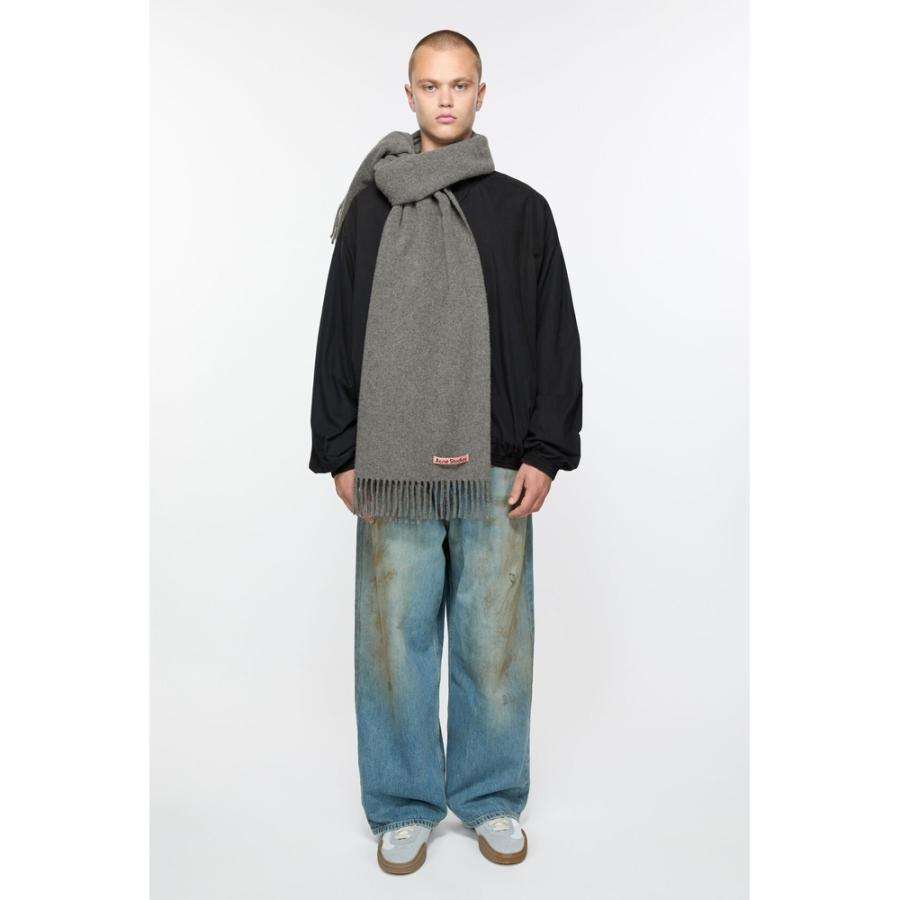 Acne Studios グレー マフラー フリンジ付き Acne Studios（アクネ ストゥディオズ） アクネ Acne Studios 2026春夏