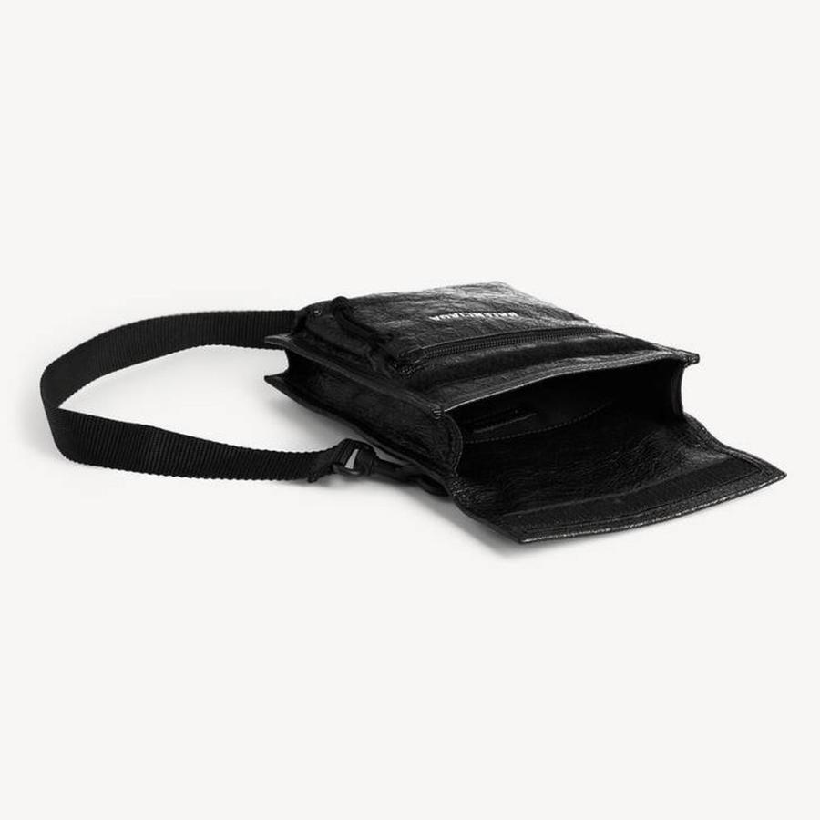 バレンシアガ BALENCIAGA メンズ EXPLORER ストラップ付きポーチ スモール【ブラック 】【送料無料】【正規品】の画像