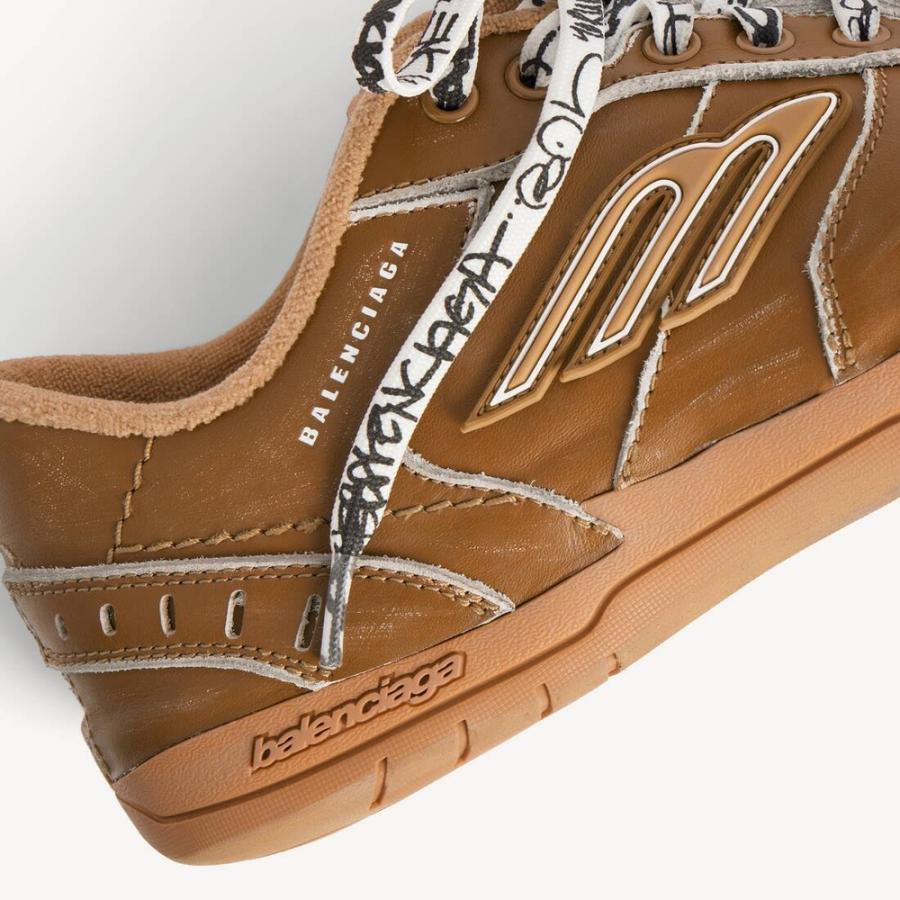 バレンシアガ BALENCIAGA メンズ HAMPTONS ミディアム ユーズド加工スニーカー【キャメル 】【送料無料】【正規品】の画像