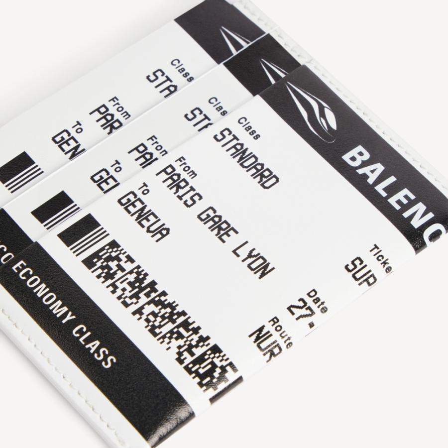 バレンシアガ BALENCIAGA メンズ PASSPORT ボーディング カードホルダー【ブラック/ホワイト 】【送料無料】【正規品】の画像
