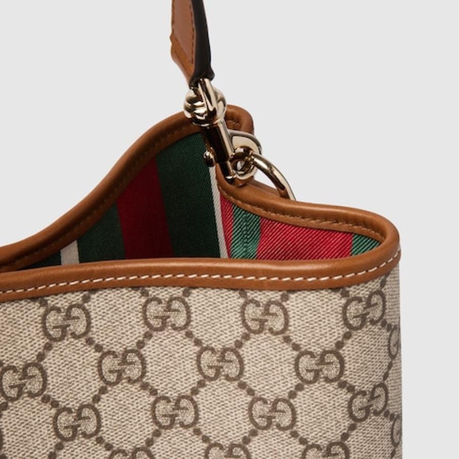 GUCCI（グッチ） レディース GGエンブレム ミディアム バケットバッグ
