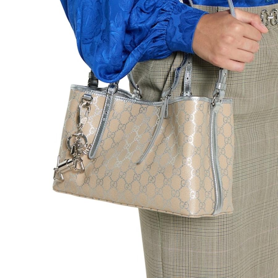 GUCCI シルバー ロゴバッグ GUCCI（グッチ） レディース GGエンブレム ミディアム トートバッグ