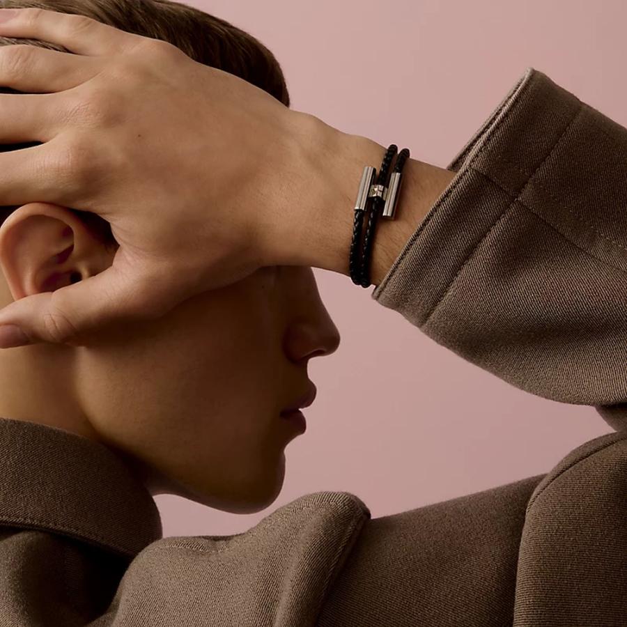 エルメス HERMES メンズ レザーブレスレット (トゥルニ) トレッセ【ブラック 】【送料無料】【正規品】の画像