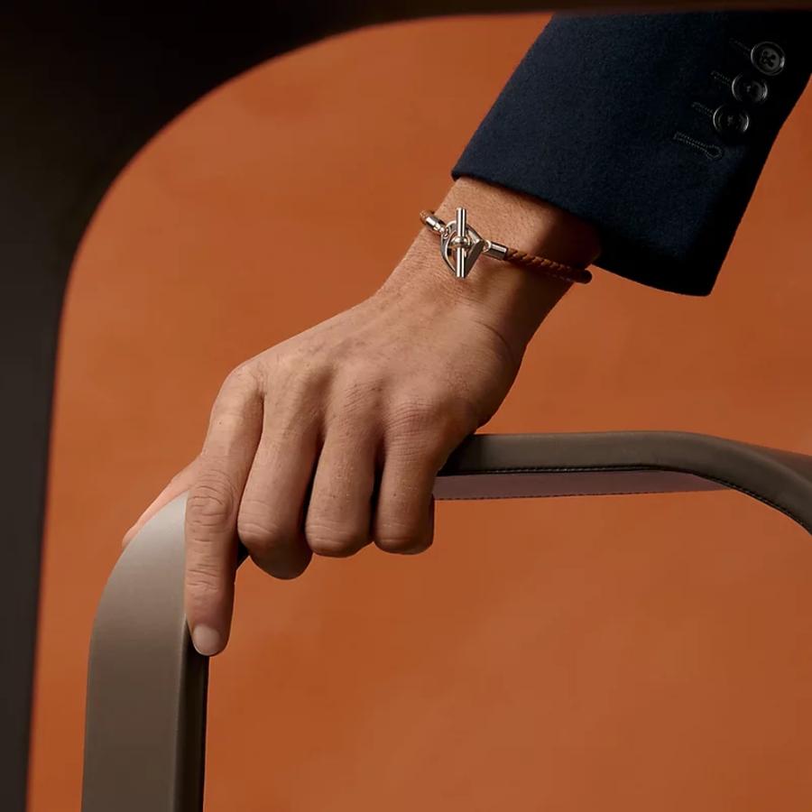 エルメス HERMES メンズ レザーブレスレット (エトリエ H)【ベージュ/ナチュラル 】【送料無料】【正規品】の画像