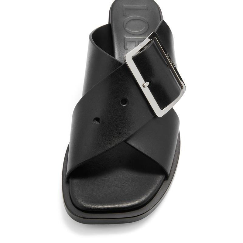 LOEWE ロエベサンダル新作2025