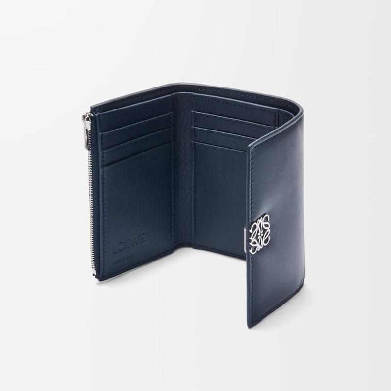 美品●ロエベ　バーティカル　ウォレット　アナグラム　ロゴ型押し　レザー　ネイビー LOEWE（ロエベ） レディース パファー アナグラム バーティカル