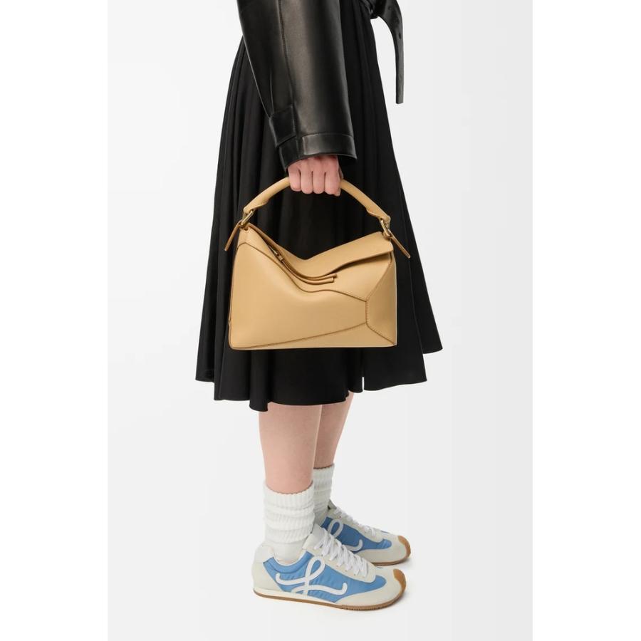 LOEWE ベージュ キャンバス ショルダーバッグ 上273 LOEWE（ロエベ） LOEWE 2025秋冬レディース パズルバッグ スモール