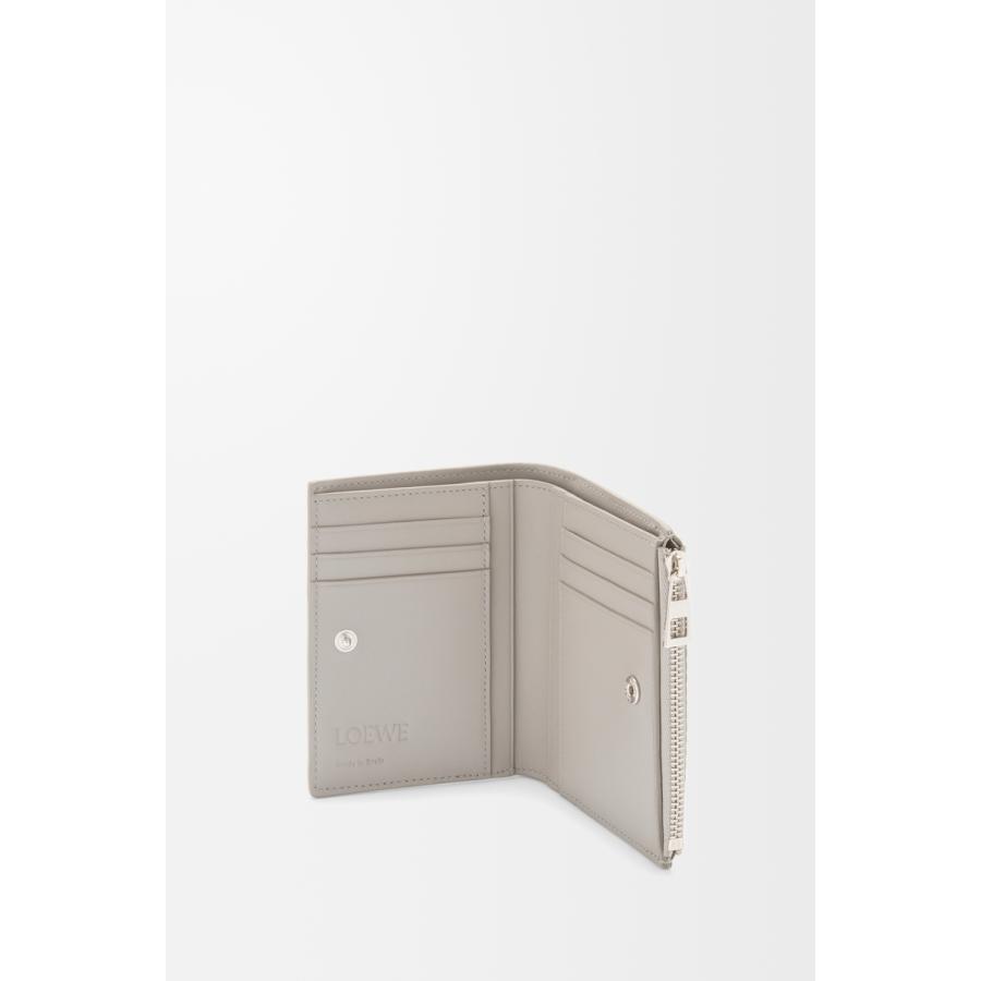 ロエベ LOEWE 2025秋冬メンズ スリム コンパクト ウォレット 財布（テクスチャードクラシックカーフ）【シェルグレー 】【送料無料】【正規品】の画像