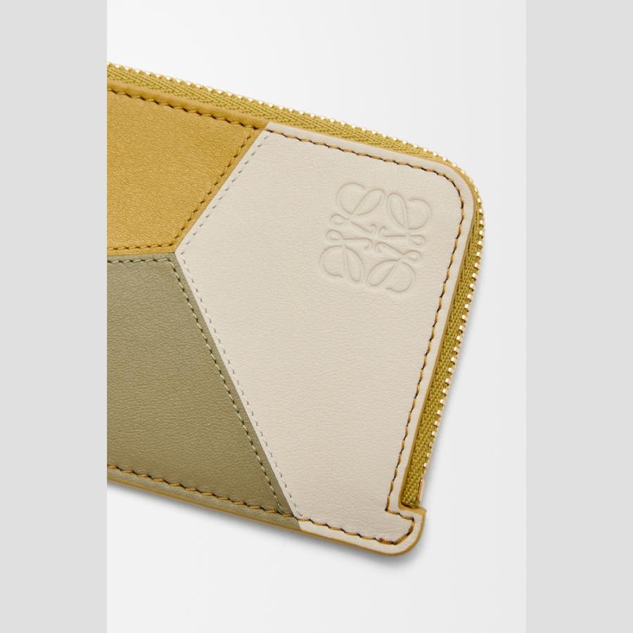 ロエベ LOEWE 2025秋冬レディース パズル コインカードホルダー（クラシックカーフ）【ジンジャー/シーソルト 】【送料無料】【正規品】の画像