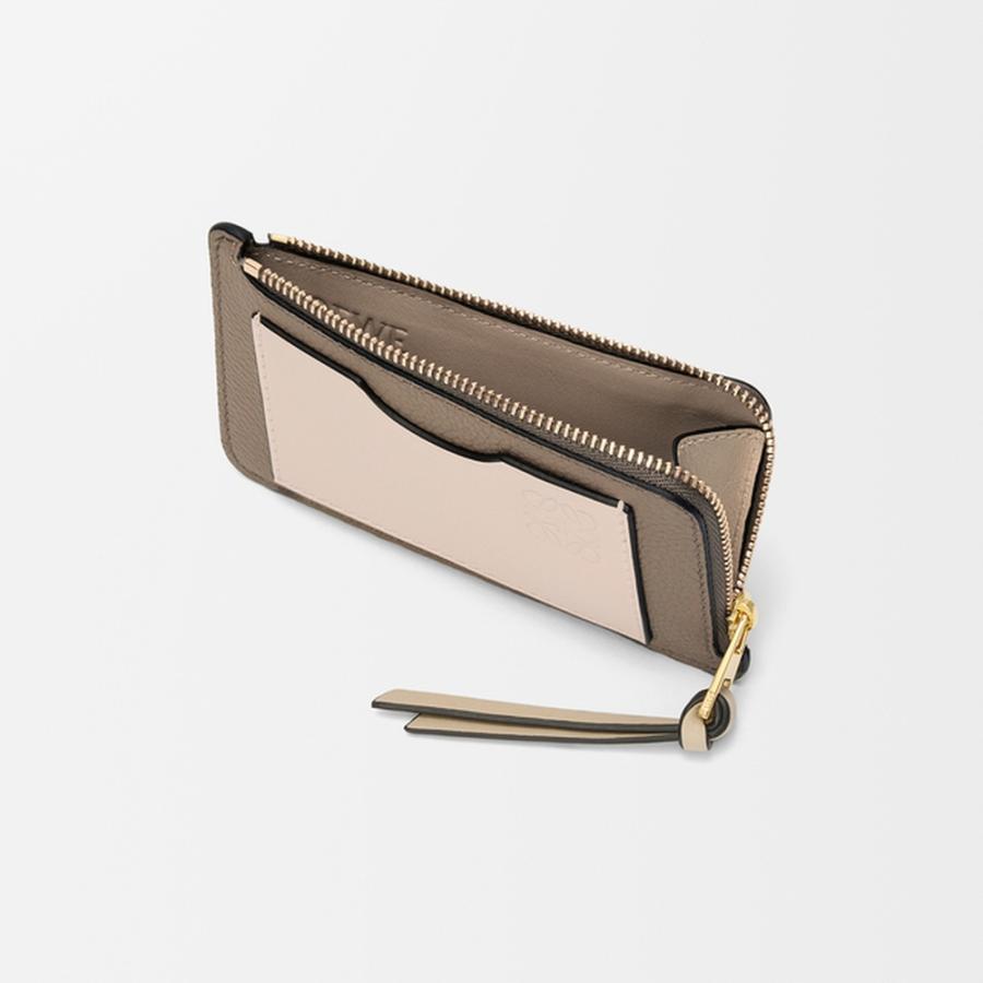 ロエベ LOEWE 2025秋冬レディース コインカードホルダー（ソフトグレインカーフ）【トープ/タルク 】【送料無料】【正規品】の画像