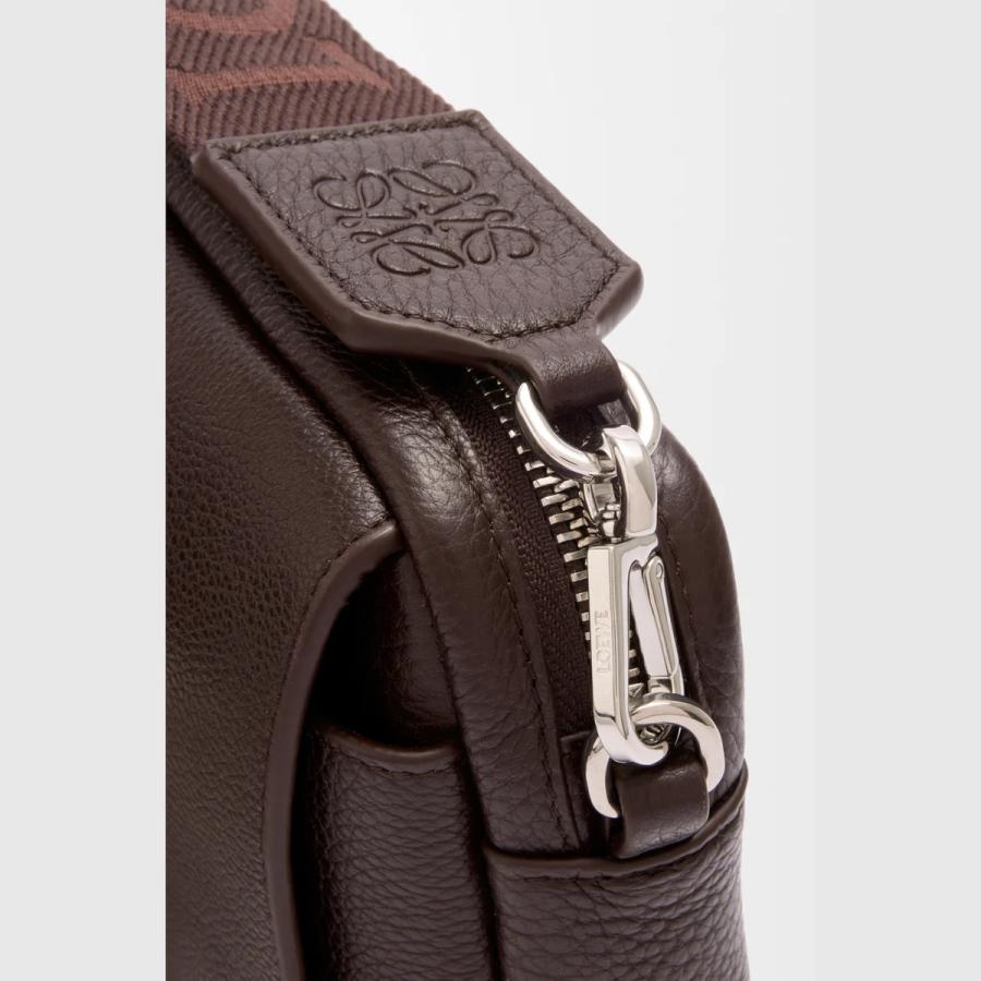 LOEWE（ロエベ） LOEWE 2025秋冬メンズ ペブル メッセンジャーバッグ