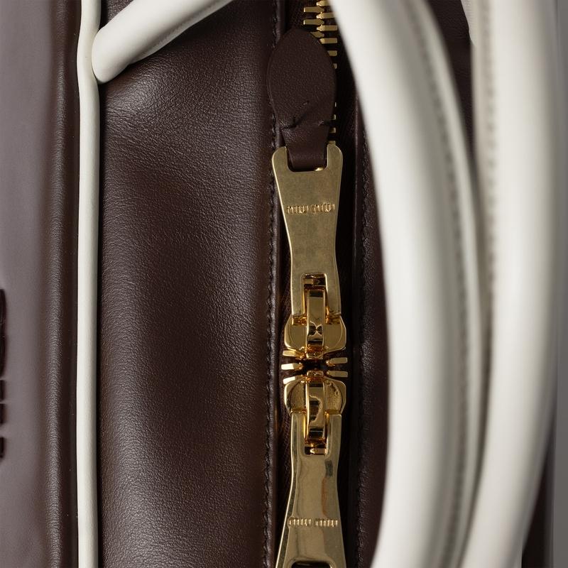 miu miu（ミュウミュウ） ボー レザー バッグ 5BB117_2IBP_F03XH_V_MLN