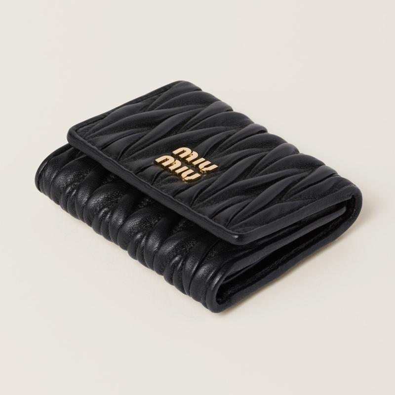 ミュウミュウ MIU MIU マテラッセレザー 財布 5MH033_AFPP_F0002【ブラック 】【送料無料】【正規品】の画像
