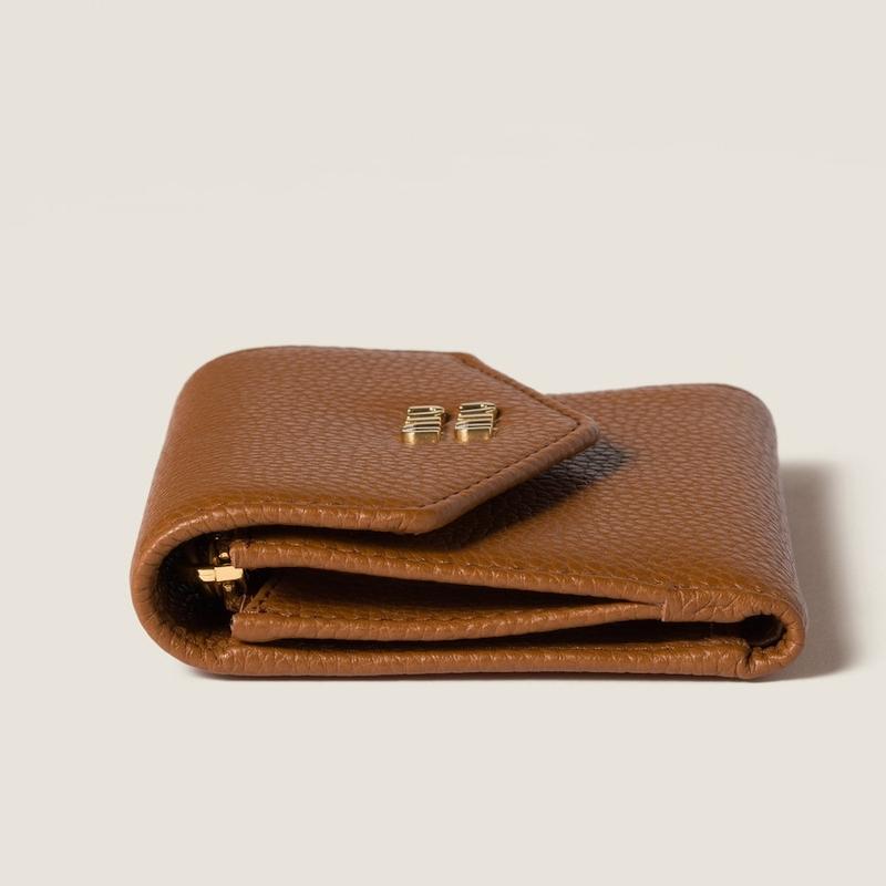 ミュウミュウ MIU MIU スモール レザー 財布 5MH051_ADT7_F0046【コニャック 】【送料無料】【正規品】の画像