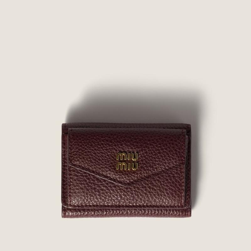 すぐ届く【miumiu】ミュウミュウコンパクトヴィッテロダイノ財布 MIUMIU ** ヴィッテロダイノレザー 財布 三つ折り財布 (MiuMiu