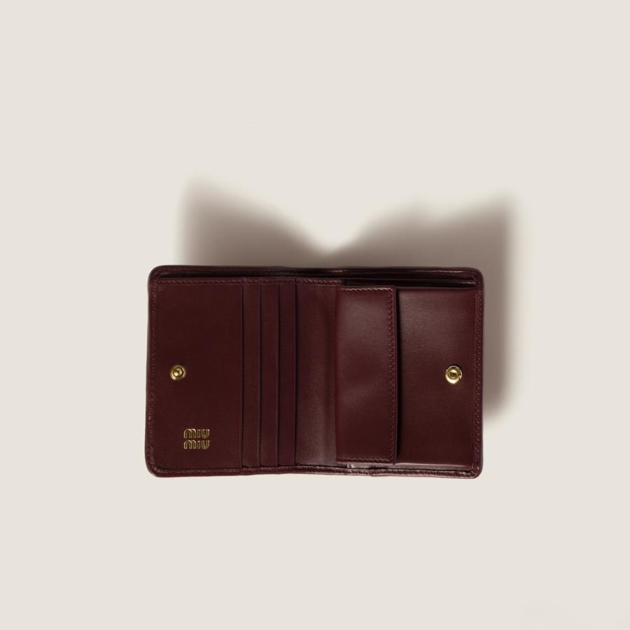 miu miu（ミュウミュウ） マテラッセレザー 折り財布