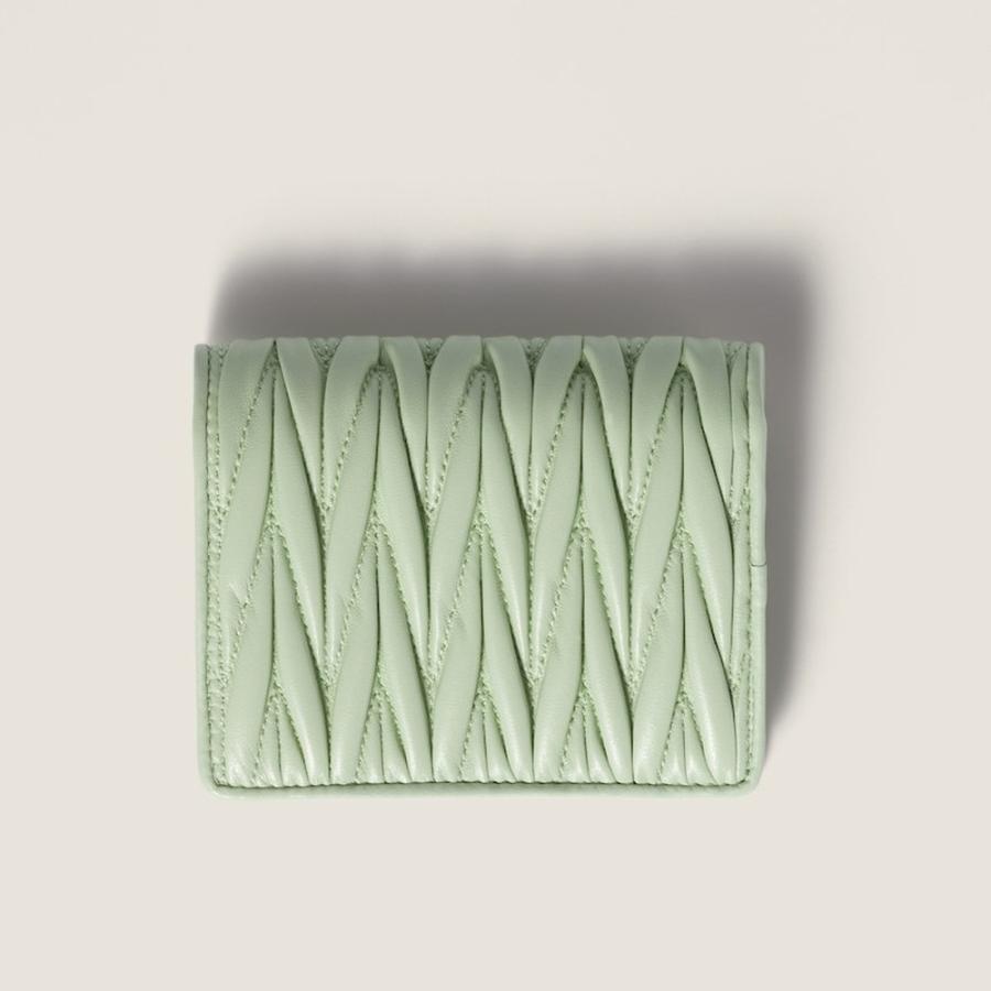 ミュウミュウ MIU MIU マテラッセレザー 折り財布 5MV204_AFPP_F0934【パステルグリーン 】【送料無料】【正規品】の画像