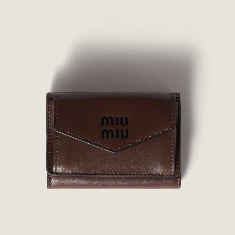 新品 定価以下 miumiu ミュウミュウ レザー 財布 ウォレット 長財布 MIUMIU (ミュウミュウ) マテラッセレザー メタルロゴ 二つ折り 財布