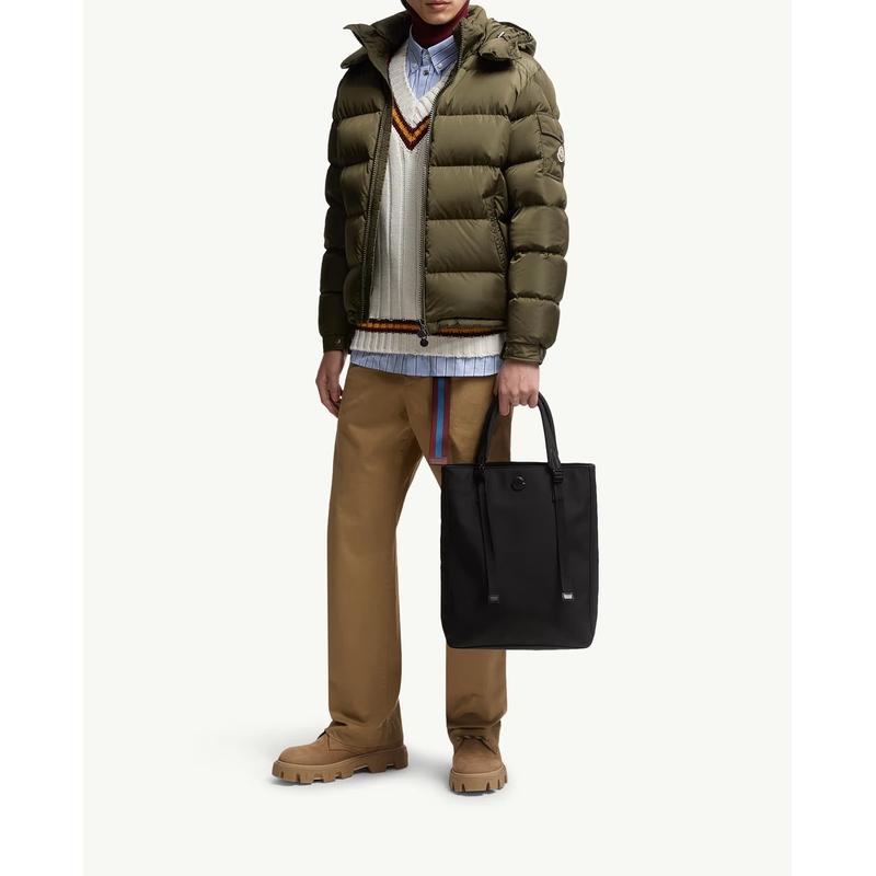 2025/26秋冬 MONCLER モンクレール メンズBORSA TOTE IDROREPELLENTE PIERRICKバッグ【nero 】【送料無料】【正規品】の画像