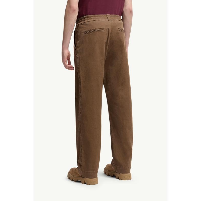 2025/26秋冬 MONCLER モンクレール メンズPANTALONI IN GABARDINE DI COTONEパンツ【marrone 】【送料無料】【正規品】の画像