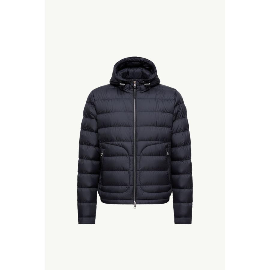 MONCLER（モンクレール） 2026春夏 メンズSESTRIERE HOODED SHORT DOWN