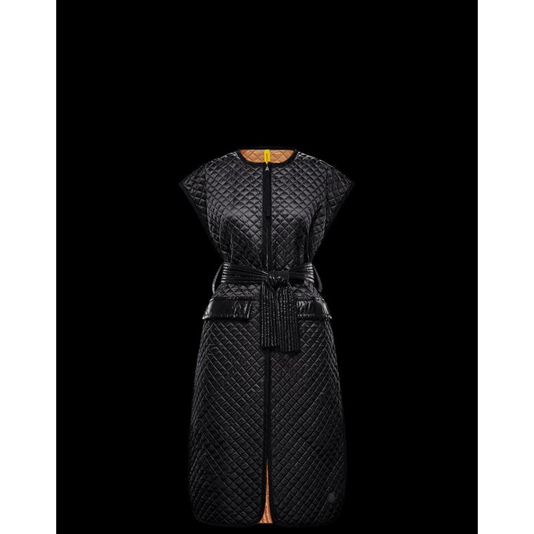 高級感 21春夏新作 2 Moncler 1952 モンクレール レディースaventurineダウンベスト Nero 送料無料 正規品 激安 即納 Skylanceronline Com