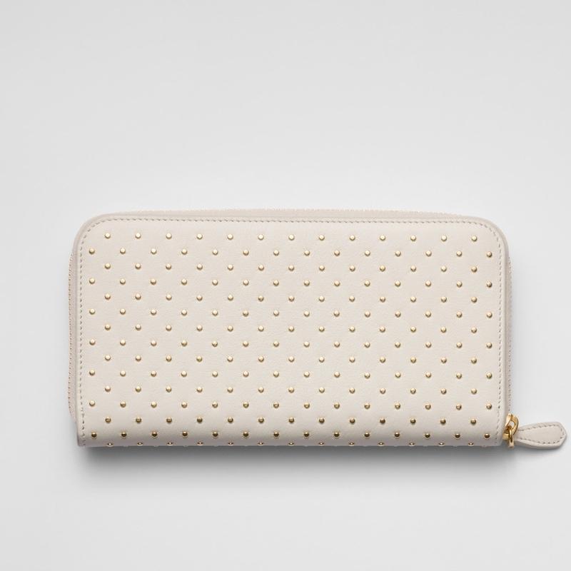 PRADA プラダ 2025春夏 レディース スタッズドレザー ジップアラウンド  