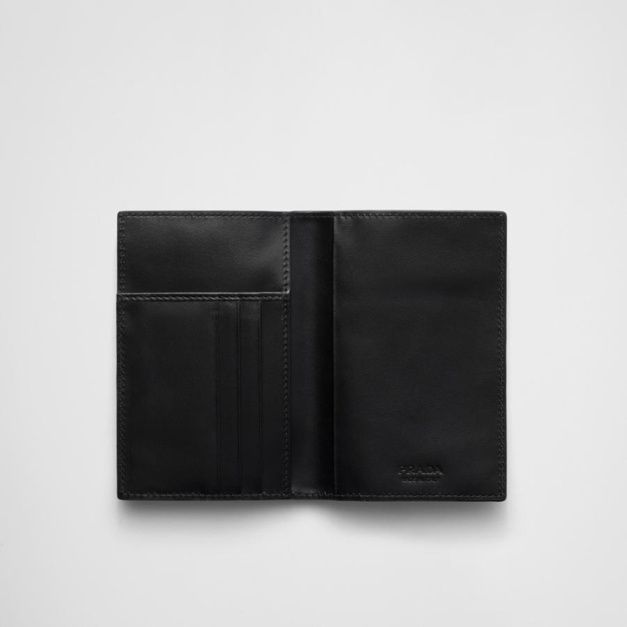 プラダ PRADA 2026春夏 メンズ レザー パスポートホルダー【ブラック 】【送料無料】【正規品】の画像