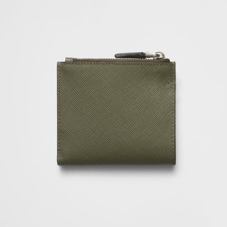 プラダ PRADA 2026春夏 メンズ サフィアーノトライアングル 財布【グリーン 】【送料無料】【正規品】の画像